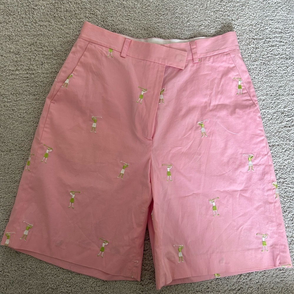 Lilly Pulitzer vintage Pink Women's golf Shorts with Embroidered gold design